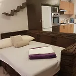 Varos * Задар